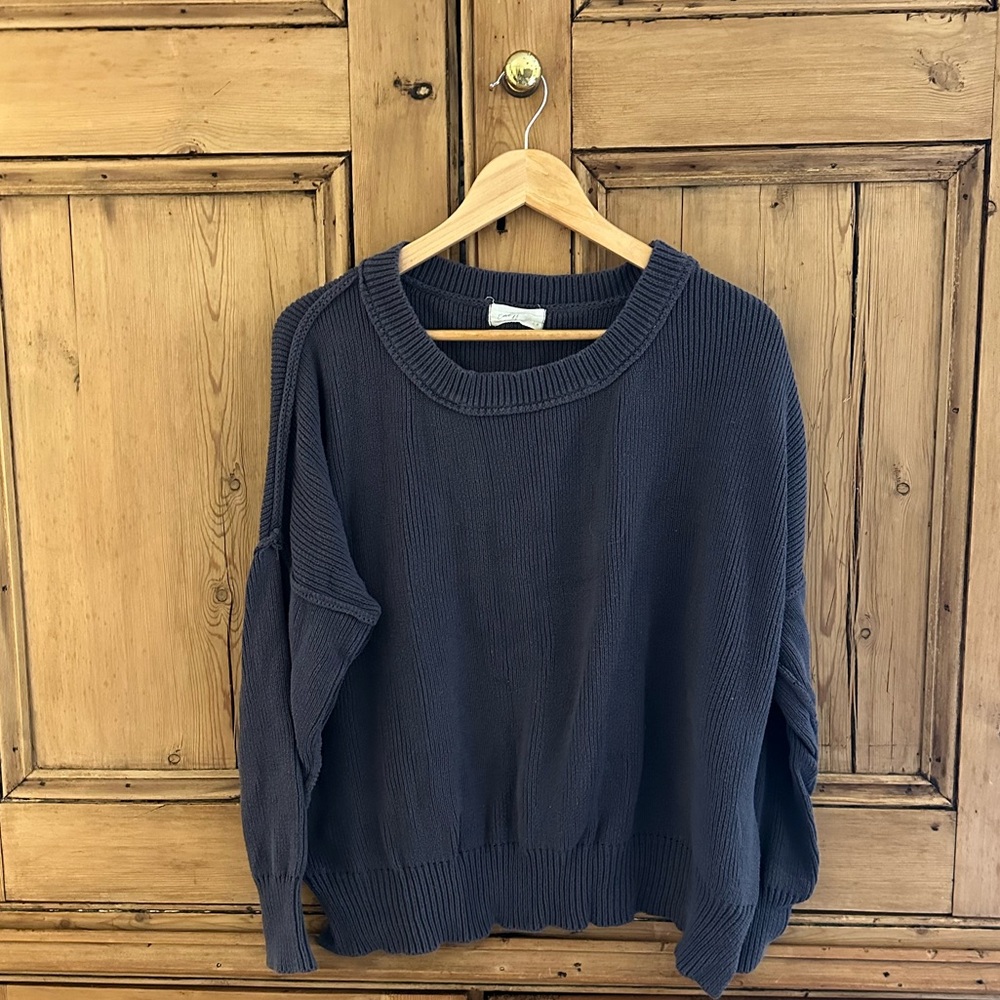 Blue knit crew neck sweater